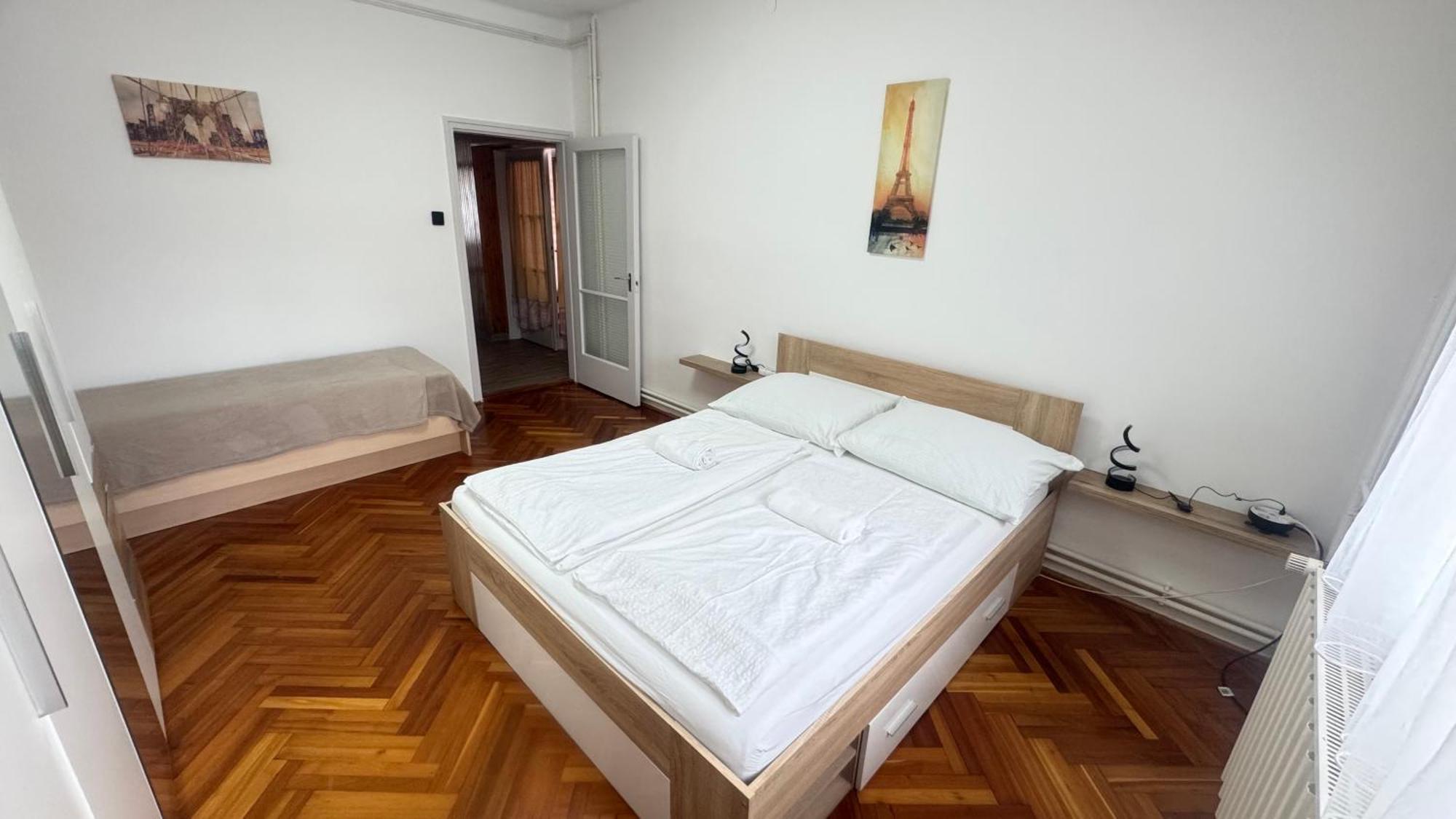 Pingvin Cukraszda Apartman Balatonmáriafürdő Buitenkant foto